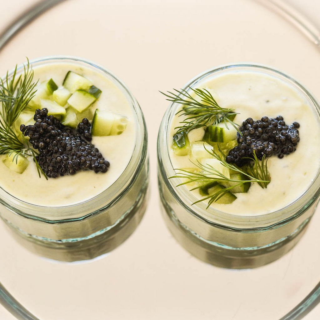 Kalte Gurkensuppe mit Avocado und Attilus Kaviar Topping